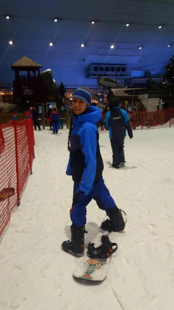 dubai snowboarding